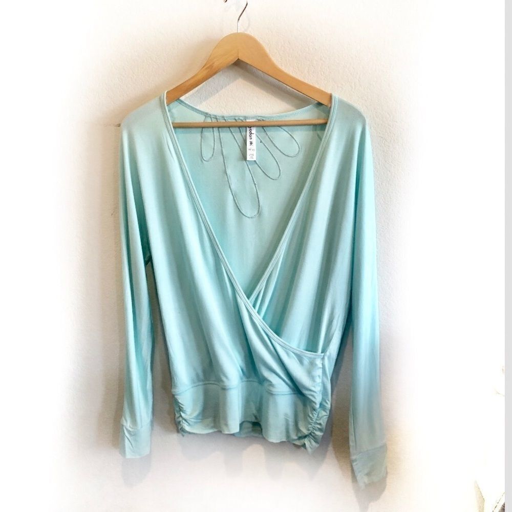Kyodan blue wrap top XS